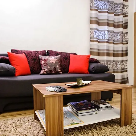 Grand Bedroom Aptm Palace Location Appartamento